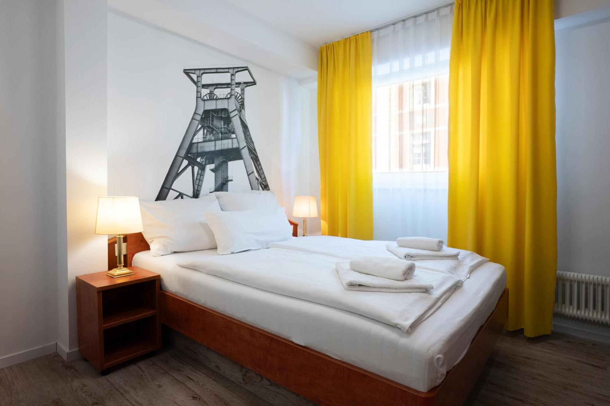 Hotel Zur Post แฮร์เนอ ภายนอก รูปภาพ